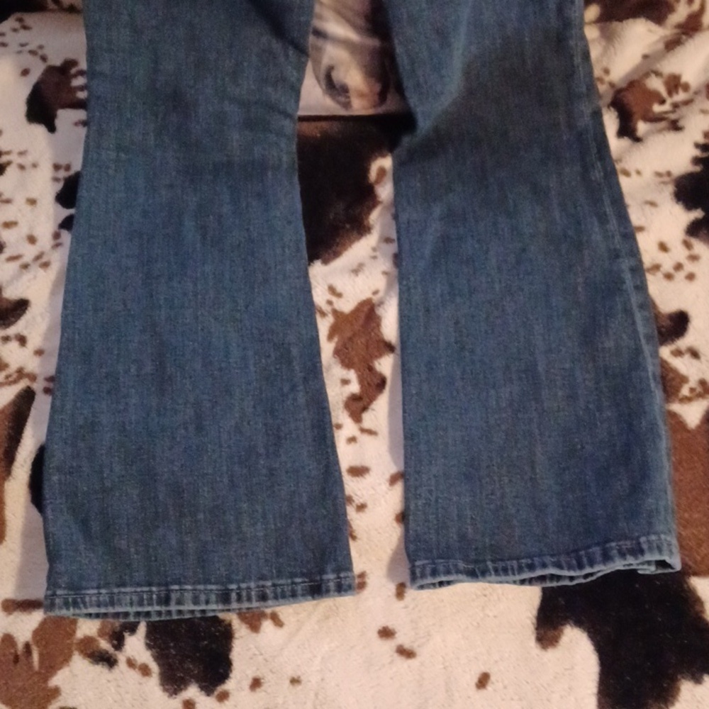 BELLE DU JOUR, SWEATER, WITH AEROPOSTALE HIGH RISE FLARE JEANS, SIZE 000. - Picture 10 of 15